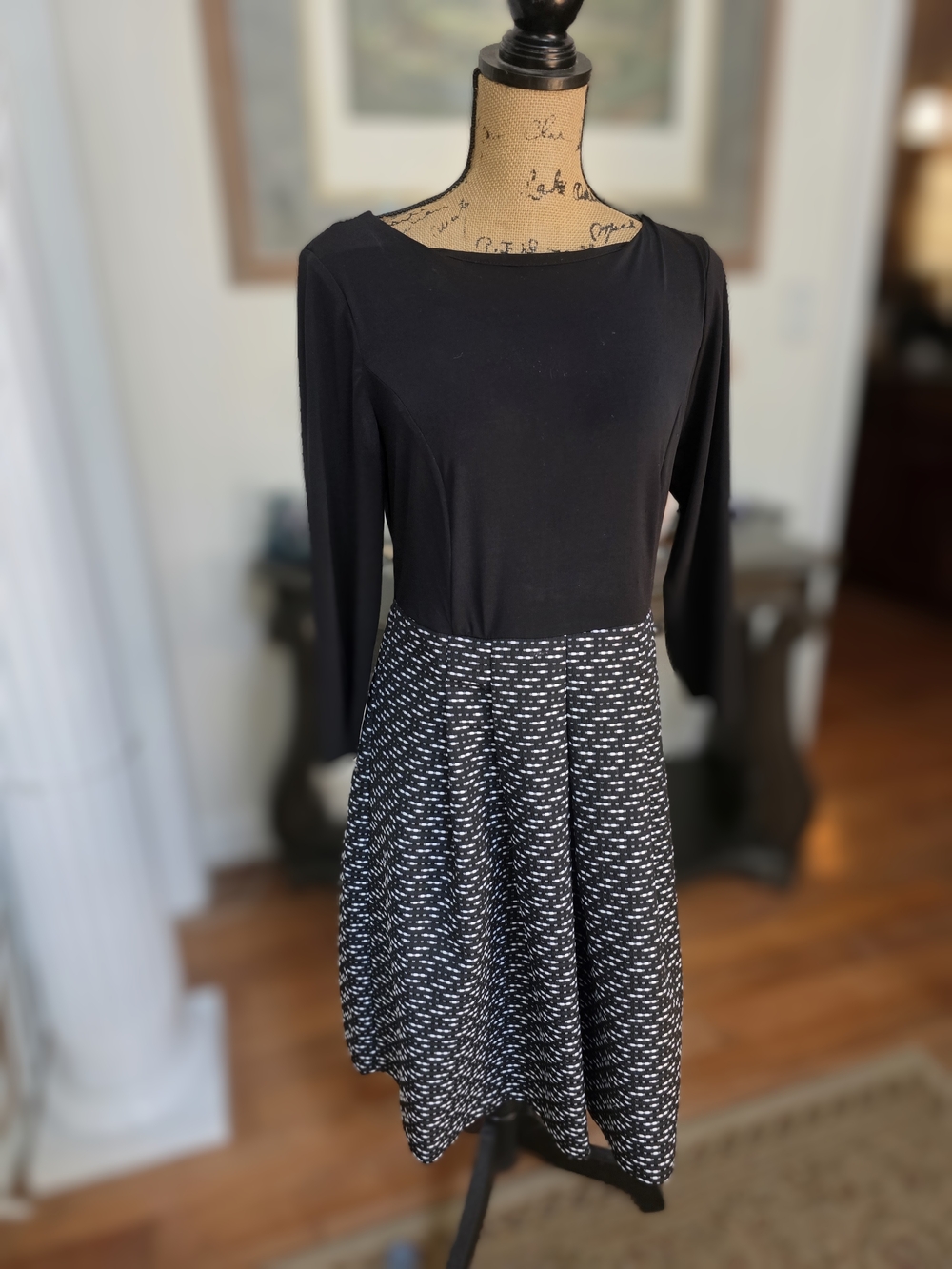 Shelby & Palmer Black Top with Patterned Black-and-White Skirt Long Sleeve Dress